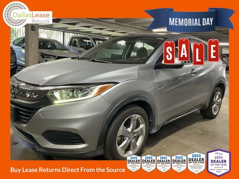 Used 2022 Honda HR-V LX image 1