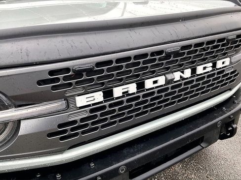 Used 2024 Ford Bronco Badlands image 27