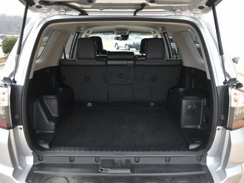 Used 2024 Toyota 4Runner SR5 Premium image 9