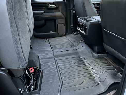 Used 2023 GMC Sierra 1500 AT4 w/ AT4 Premium Package image 21