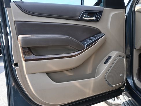 Used 2019 Chevrolet Tahoe LT RWD image 14