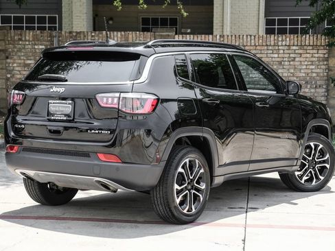 Used 2023 Jeep Compass Limited AWD/4WD image 15