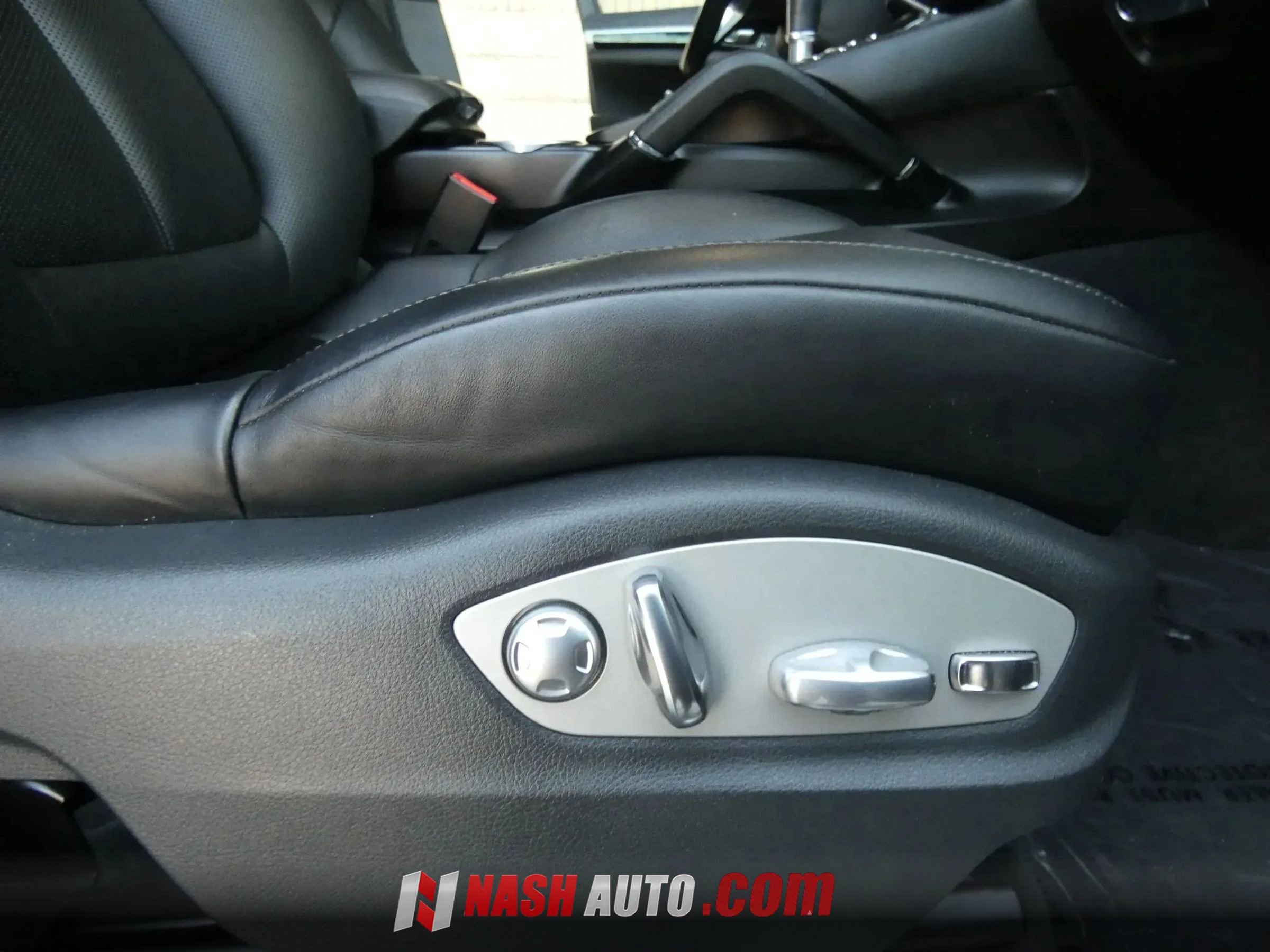 Used 2018 Porsche Cayenne AWD/4WD image 27