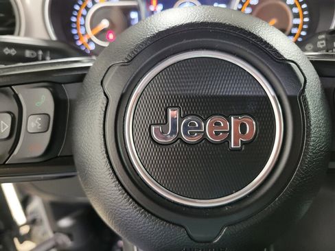 Used 2022 Jeep Wrangler Unlimited Sport w/ Sun And Sound Package AWD/4WD image 45