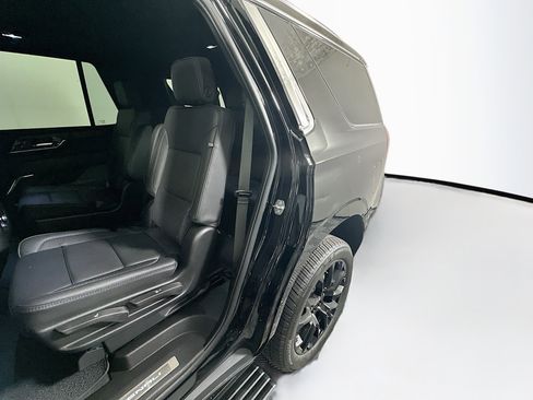 Used 2026 GMC Yukon Denali w/ Sun & Power Step Package AWD/4WD image 26