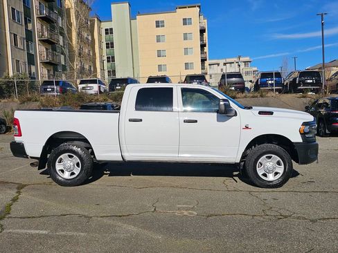 Used 2024 RAM 3500 Tradesman w/ Snow Chief Group image 9