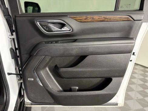 Used 2023 Chevrolet Suburban Premier RWD image 54