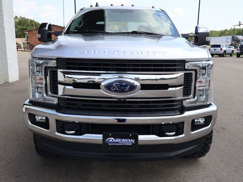 Used 2019 Ford F350 XLT w/ XLT Premium Package AWD/4WD image 7