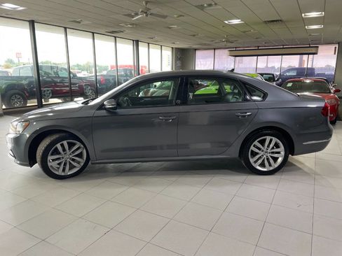 Used 2019 Volkswagen Passat 2.0T Wolfsburg w/ Wheels & Sunroof Package image 4