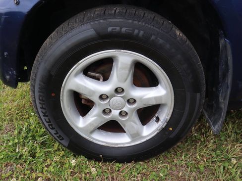 Used 2003 Toyota RAV4 4WD image 31