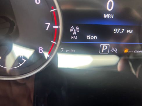 Certified 2025 Nissan Sentra SR w/ SR Premium Package FWD image 18