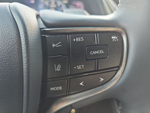 Used 2020 Lexus ES 350 w/ Premium Package FWD image 18