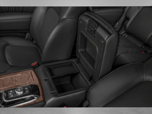 Used 2024 Nissan Armada SL image 11