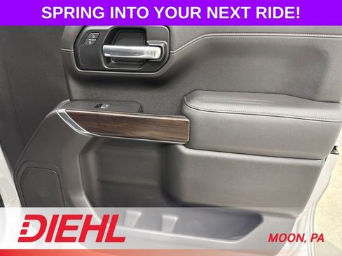 Used 2019 GMC Sierra 1500 SLT w/ SLT Premium Package AWD/4WD image 12