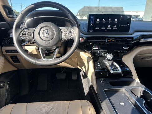 Used 2025 Acura MDX w/ Technology Package AWD/4WD image 16