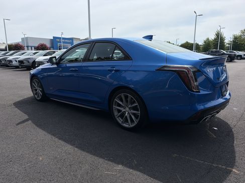 Used 2025 Cadillac CT4 V RWD image 8