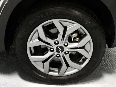 Used 2024 Kia Seltos S AWD/4WD image 20