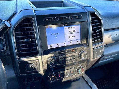 Used 2019 Ford F350 XLT w/ XLT Premium Package image 32