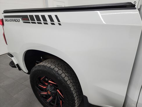 Used 2023 Chevrolet Silverado 1500 RST w/ Redline Edition image 26