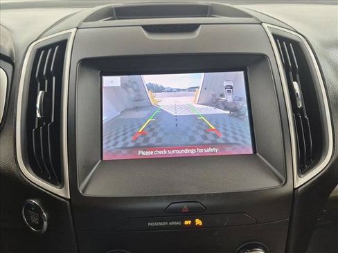 Used 2020 Ford Edge SEL w/ Convenience Package FWD image 14