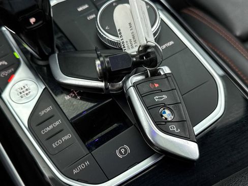 Used 2019 BMW 330i Sedan image 25