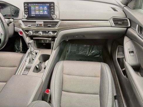 Used 2019 Honda Accord Sport image 15