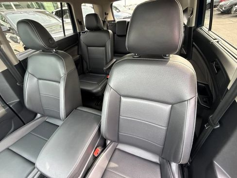Used 2021 Volkswagen Atlas SEL R-Line FWD image 14