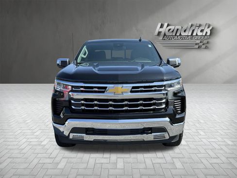 Used 2024 Chevrolet Silverado 1500 LTZ w/ LTZ Convenience Package II AWD/4WD image 3