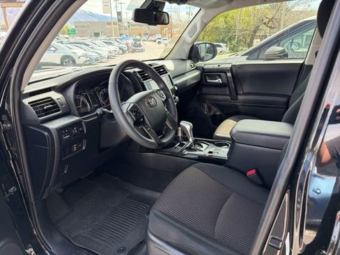 Used 2023 Toyota 4Runner TRD Off-Road AWD/4WD image 11