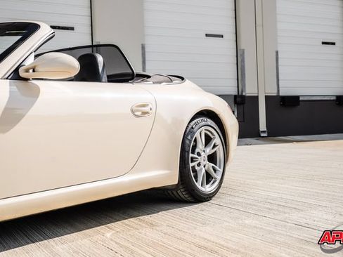Used 2009 Porsche 911 Carrera RWD image 29