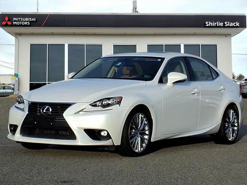 Used 2015 Lexus IS 250 image 1