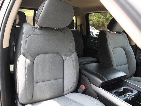 Used 2019 RAM 1500 Big Horn AWD/4WD image 26