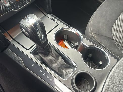 Used 2018 Ford Explorer XLT w/ Equipment Group 201A image 21