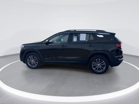 Used 2024 GMC Terrain SLT AWD/4WD image 5