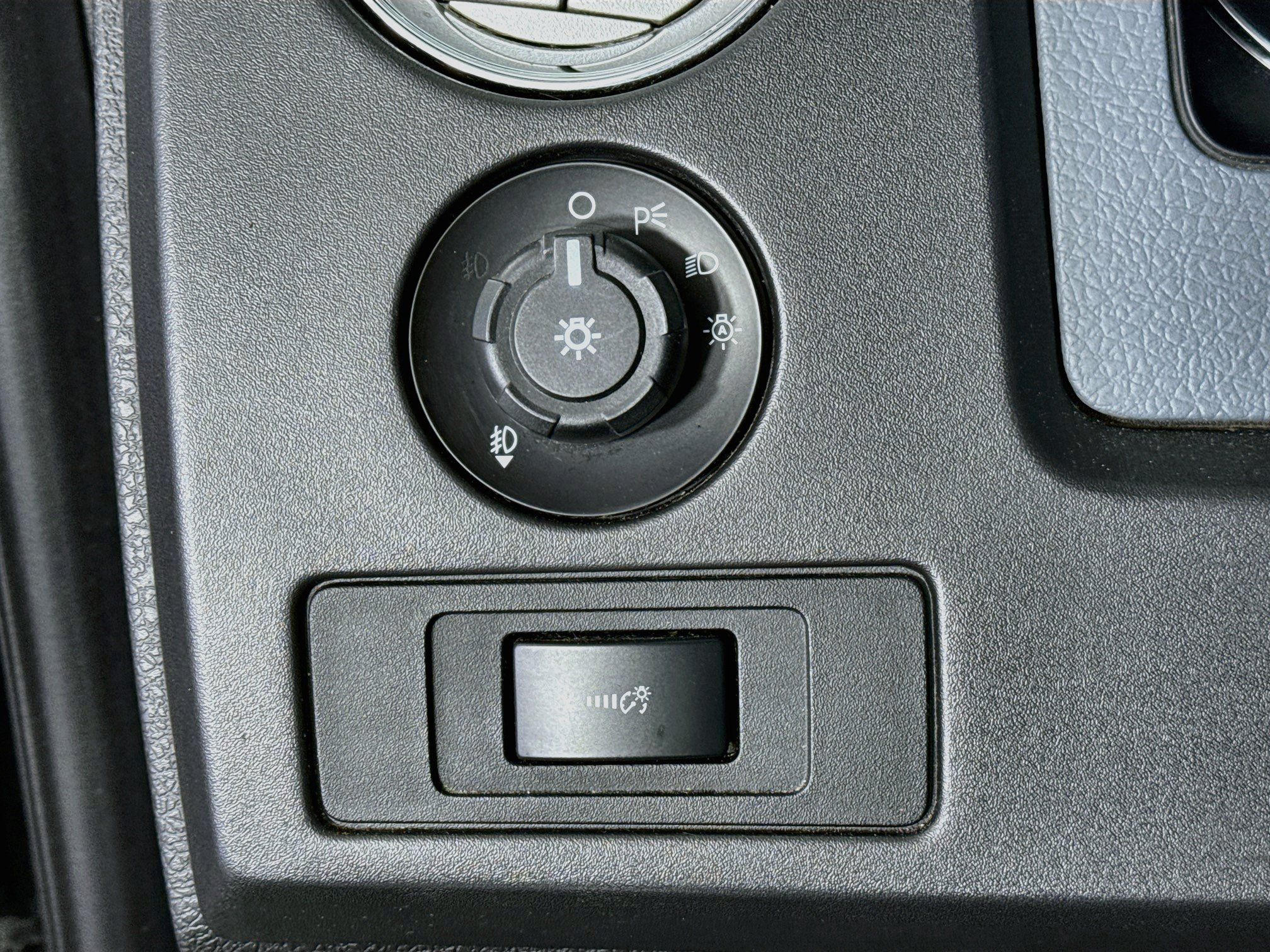 Used 2014 Ford F150 XLT w/ Equipment Group 302A Luxury AWD/4WD image 10