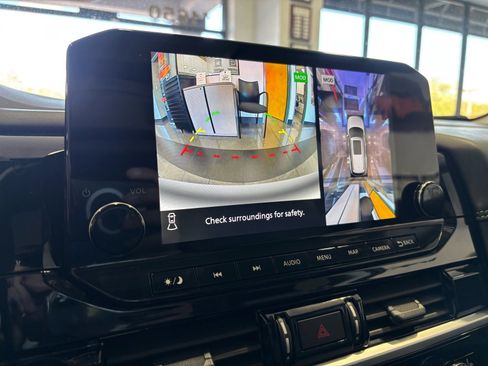 Used 2024 Nissan Pathfinder Platinum w/ Cargo Package image 42