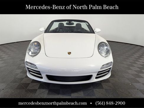 Used 2011 Porsche 911 Carrera 4 image 2