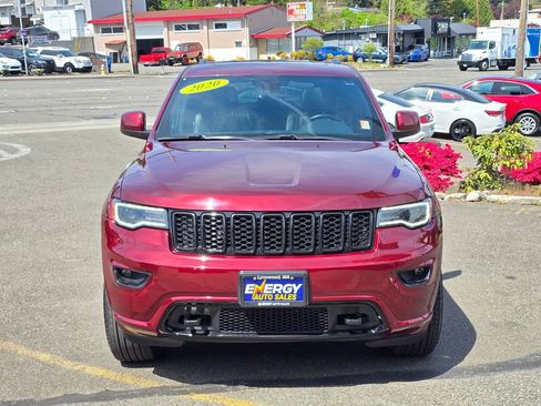 Used 2020 Jeep Grand Cherokee Altitude AWD/4WD image 3
