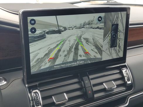 Certified 2024 Lincoln Navigator Black Label image 17