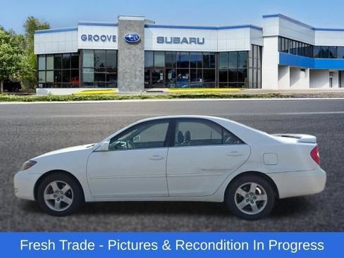 Used 2002 Toyota Camry FWD image 2