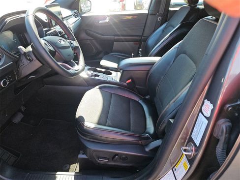 Used 2025 Ford Escape ST-Line image 11