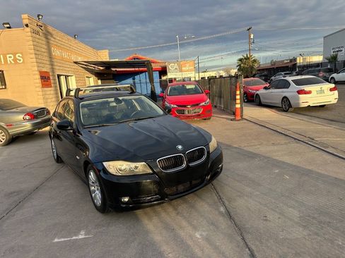 Used 2011 BMW 328i Sedan RWD image 1