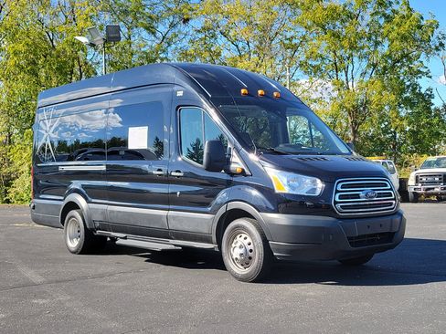 Used 2019 Ford Transit 350 XLT image 32