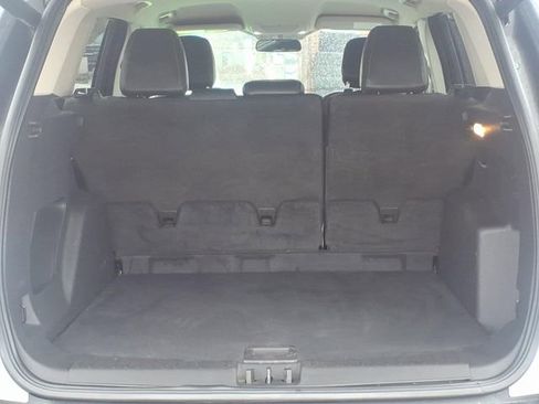 Used 2019 Ford Escape SEL image 9