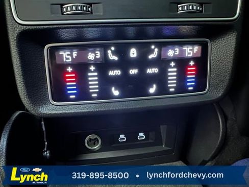 Used 2022 Audi Q8 Premium Plus w/ Premium Plus Package image 22