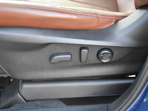 Used 2022 Subaru Ascent Touring image 17