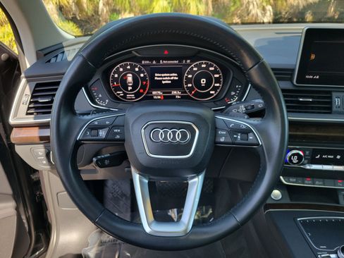 Used 2018 Audi Q5 2.0T Premium Plus w/ Premium Plus Package AWD/4WD image 32