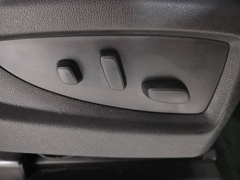 Used 2017 Chevrolet Silverado 1500 High Country image 25