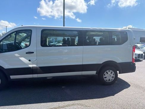 Used 2024 Ford Transit 350 XLT RWD image 8