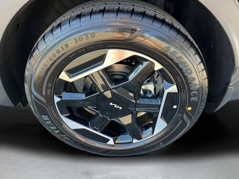 New 2026 Kia Sportage S AWD/4WD image 11